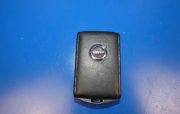 Volvo XC90 Front seatbelt 39844548 626949800 01122015