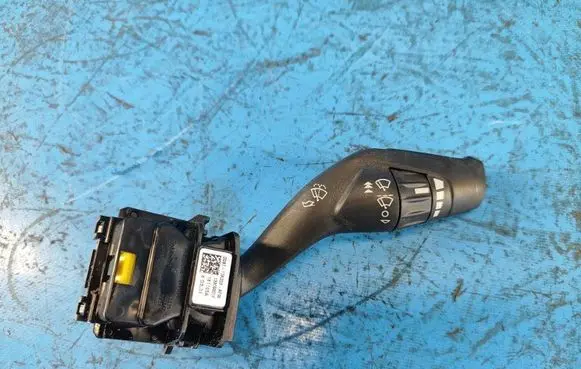 Ford Fusion II Gear shift switch/knob DG9T17A553AFW
