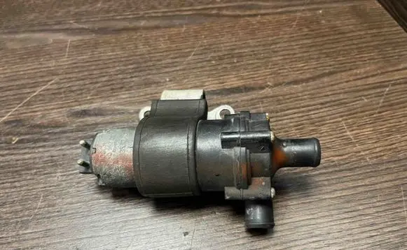 Mercedes-Benz Sprinter W901 W902 W903 W904 Electric auxiliary coolant/water pump 0392020026