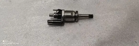 Fuel injector