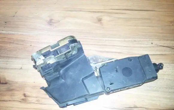 Mitsubishi Space Star Rear door lock