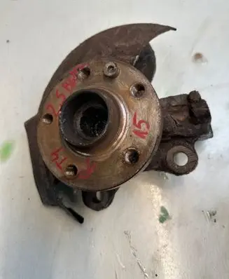 Volkswagen Transporter - Caravelle T4 Front wheel hub spindle knuckle 231