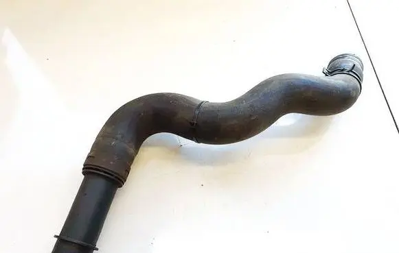 Intercooler hose/pipe