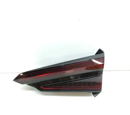 Audi A5 Tailgate rear/tail lights 8W6945094D