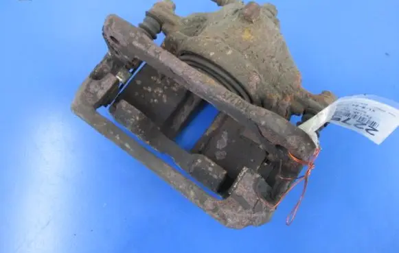 BMW X3 F25 Front brake caliper