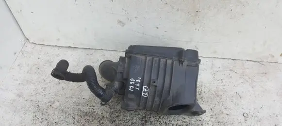 Audi A3 S3 8P Air filter box 1K0129610