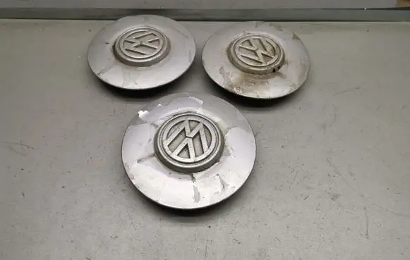 Volkswagen Golf III Original wheel cap 1H0601151B 1H0601149B