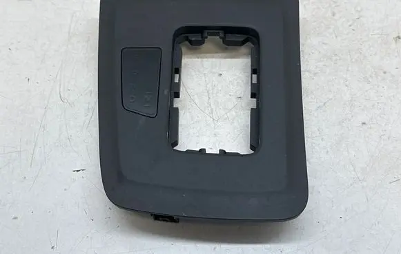 Renault Scenic IV - Grand scenic IV Gear shifter surround trim plastic 969449864R