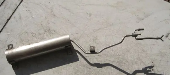 BMW 5 F10 F11 Vacuum air tank 7571303