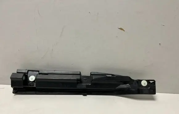 BMW i4 Sill/side skirt trim 8737089
