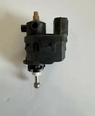 Peugeot 4007 Headlight level adjustment motor 007878