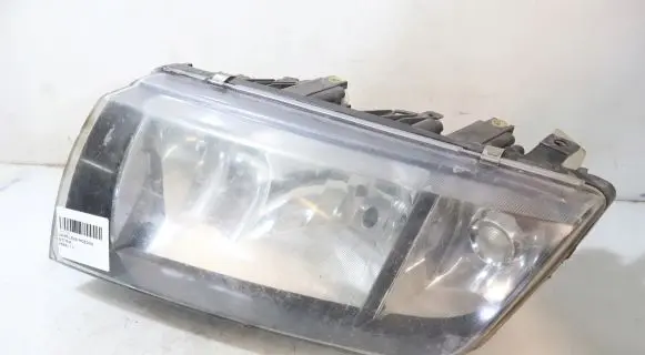 Skoda Fabia Mk1 (6Y) Headlight/headlamp