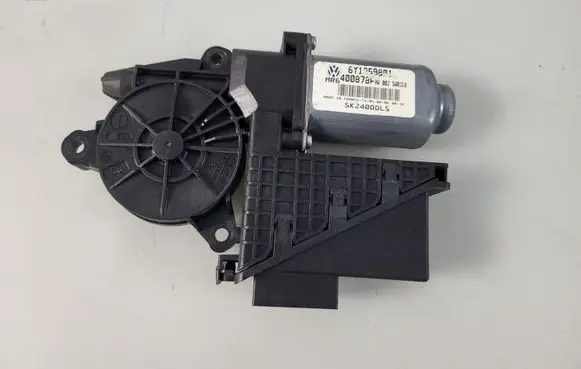 Skoda Fabia Mk1 (6Y) Wiper motor 6Y1959801