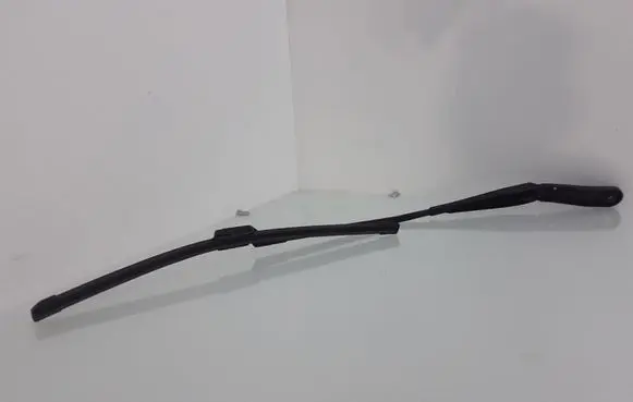 Volvo S80 Windshield/front glass wiper blade 30796038