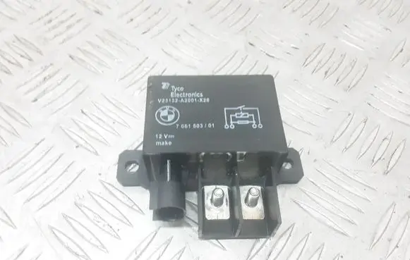 BMW 7 F01 F02 F03 F04 Coolant fan relay 7661503