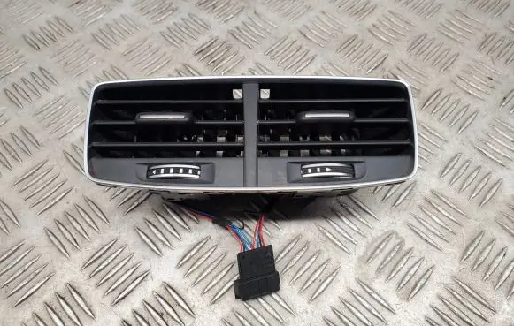 Audi A8 S8 D4 4H Rear air vent grill 4H0819203B