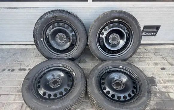 Ford S-MAX R17 steel rim EM2CB1A