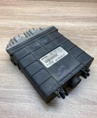 Volkswagen Golf III Engine control unit/module ECU 028906021AF 0281001308