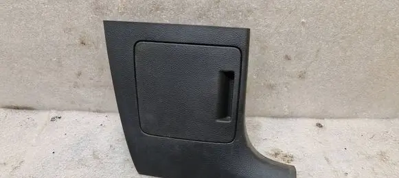Foot area side trim