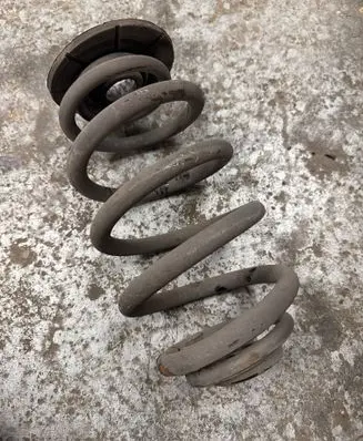 Opel Zafira C Rear coil spring