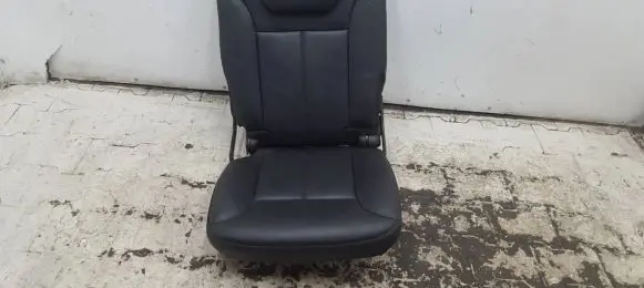 Mercedes-Benz GL X164 Rear seat 