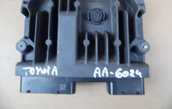 Toyota RAV 4 (XA50) Engine control unit/module 896614AG40