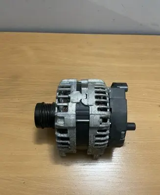 Mercedes-Benz B W246 W242 Generator/alternator A0009061903 0125711030