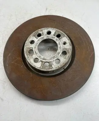 Volkswagen Golf V Front brake disc