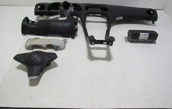 Mercedes-Benz CLS C218 X218 Dashboard 23068047879E 446002340130