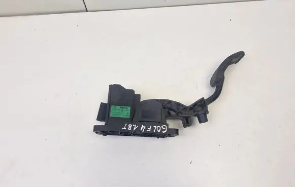 Volkswagen Golf IV Accelerator throttle pedal 1J2721503O