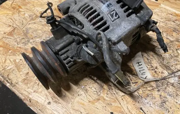 Toyota Hilux (AN10, AN20, AN30) Generator/alternator 2704054180 1002131300
