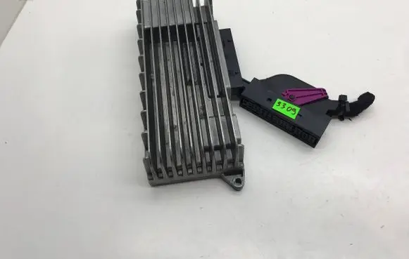 Audi A6 S6 C6 4F Sound amplifier 4F0910223K