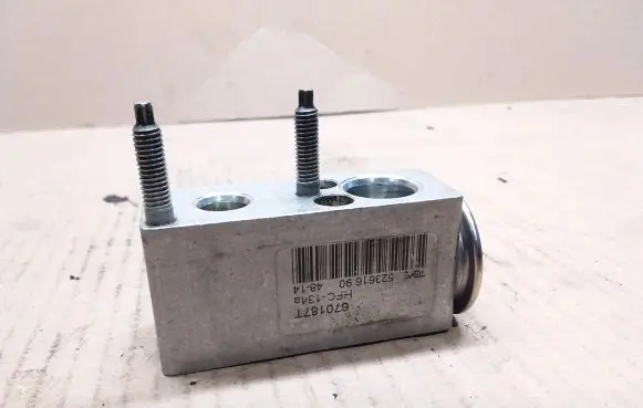 Air conditioning (A/C) expansion valve