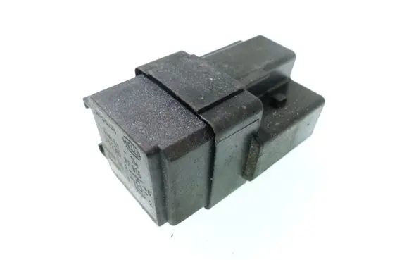 Nissan Almera Tino Other relay 252309F915