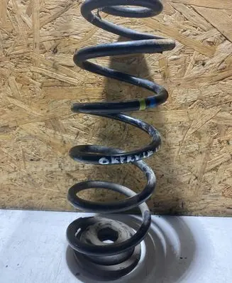 Skoda Octavia Mk2 (1Z) Rear coil spring