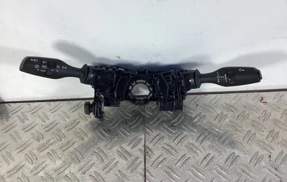 Lexus RC Wiper turn signal indicator stalk/switch 17F744 17F774