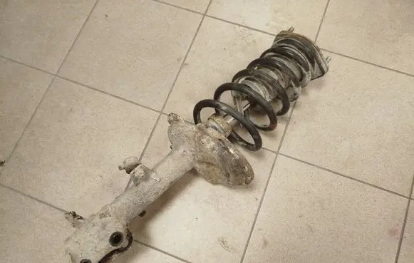 Lexus RX 330 - 350 - 400H Rear shock absorber/damper 4853048260