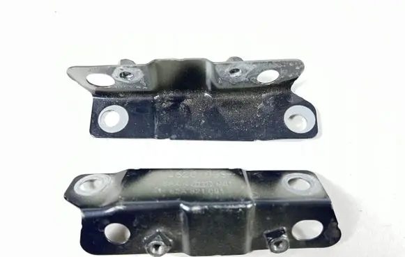 Audi A1 Fender mounting bracket 82A821091