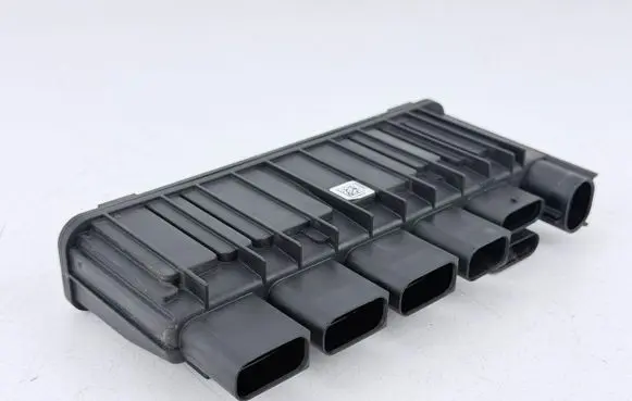 BMW 1 F20 F21 Power management control unit 8638551