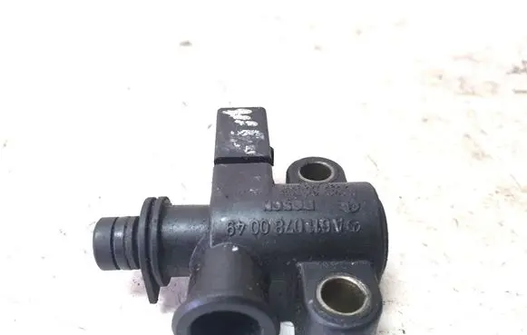 Mercedes-Benz E W210 Sensor A6110780049