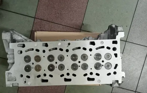 Renault Master II Engine head 00000