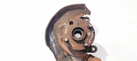 Toyota Corolla E110 Front wheel hub