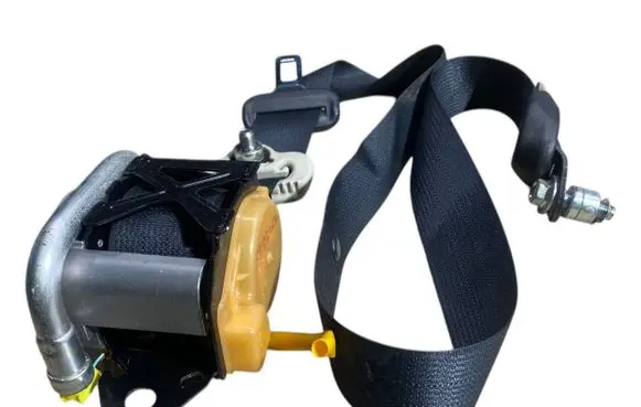 Mazda CX-7 Front seatbelt TKAH2EH910 0438112