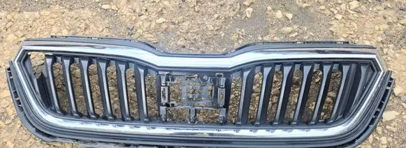 Skoda Scala Front bumper upper radiator grill 657853653