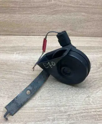 BMW X5 E70 Horn signal 0055306 A046495