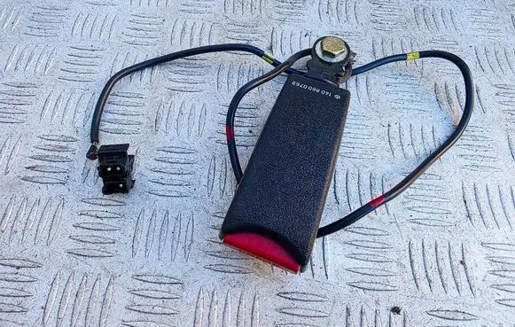 Mercedes-Benz CL C140 Front seatbelt buckle 1408600769