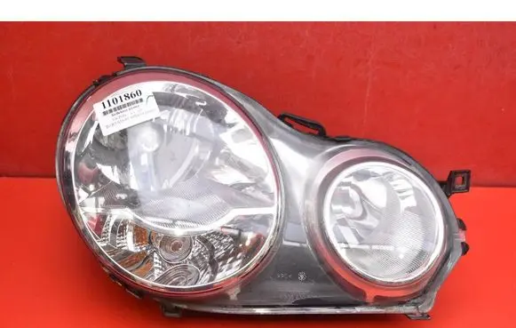 Volkswagen Polo Headlight/headlamp 0301190202