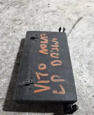Mercedes-Benz Vito Viano W639 Door control unit/module 6398200126 356176 358176
