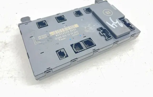 Mercedes-Benz CLK A209 C209 Door control unit/module 2098201926