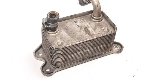 Volvo XC90 Engine oil radiator 31201912